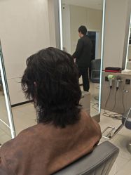 -摩登时代美发沙龙