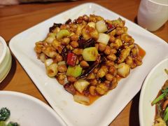 宫保鸡丁-好嫂子酱猪手•农家菜(华远坊店)