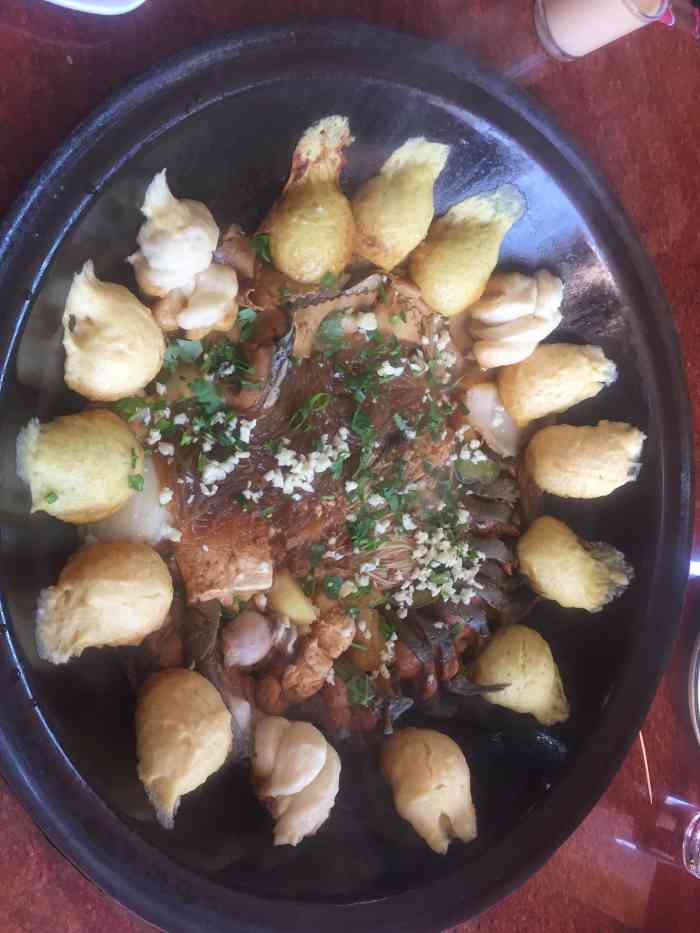 俊家铁锅炖鱼(丹东店)-"位于万豪ceo后面环境很好卫生也很干净.