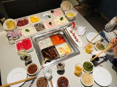 -海底捞火锅鲜切牛肉主题店(长寿路店)