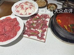 贵府现切牛肉-贵府酸汤牛肉火锅·贵州老字号(飞山街店)