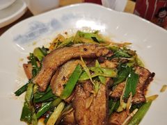 蒜苗回锅肉-盘飧市(春熙路店)