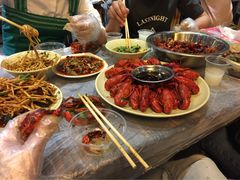 巴厘龙虾(音乐学院五店)-巴厘龙虾·榜首油焖大虾(音乐学院·沿江酒馆店)