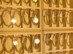 -恒一珠宝·回收黄金钻石奢侈品(灵岩南路店)