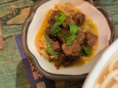 -鑫花溪牛肉米粉(东环大润发店)