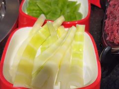 -醉董牛川派鲜肉自选火锅(烟台店)