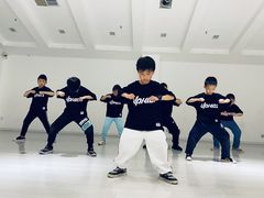 -西安小天鹅艺术团(曲江Alice店)