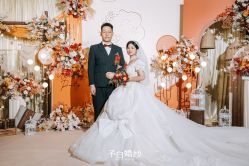 -予白婚纱礼服馆