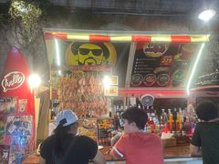 -席娜卡琳火车铁道夜市