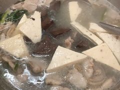 清汤香猪火锅-香猪美食(中心店)