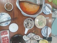 -老何家后安粉·糟粕醋海鲜火锅(三亚湾椰梦长廊店)