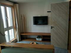 -田园东方蜜桃村的田野营地