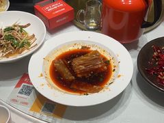 -阿瓦山寨·湘菜现炒·剁椒鱼头王(咸阳总店)
