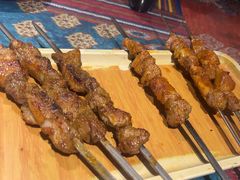 -乡村馕坑肉·烧烤·新疆菜·本地人更爱吃(阿勒泰首店)