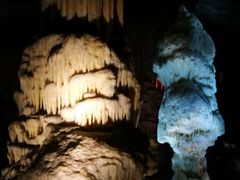 -波斯托伊纳溶洞