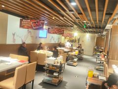 -海底捞火锅鲜切牛肉主题店(长寿路店)