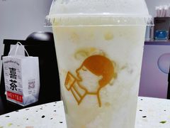 -喜茶(滨江宏岸店)