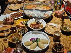 -快活林酸汤鱼鲜品火锅店(甲秀楼店)