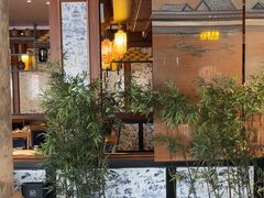 -八府香鸭·啫啫煲(华山路店)