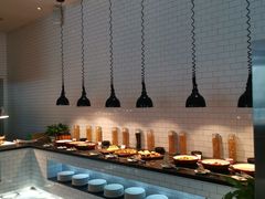 -昆山琶拉帝诗酒店·河畔咖啡厅Riverside Cafe