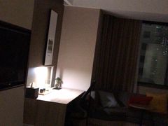 -杭州西湖湖滨银泰亚朵酒店