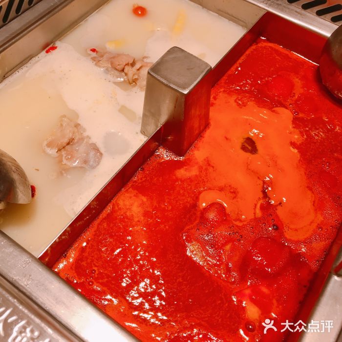 海底捞火锅(洪城路王府井店)番茄锅底图片
