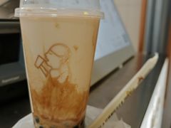 -喜茶(上海淮海中路渔阳里店)