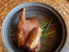 烟熏脆皮乳鸽-无锡苏宁银河国际酒店-悦府65中餐厅