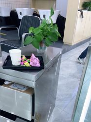 -Coo Hair salon