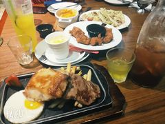 -意国小镇披萨牛排餐厅(万达广场店)