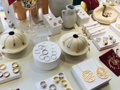 -LADY FAFA(巨鹿路陕西南路路口店)
