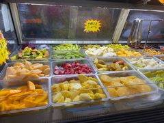 自助取餐区-老炳·七丛松甘草水果