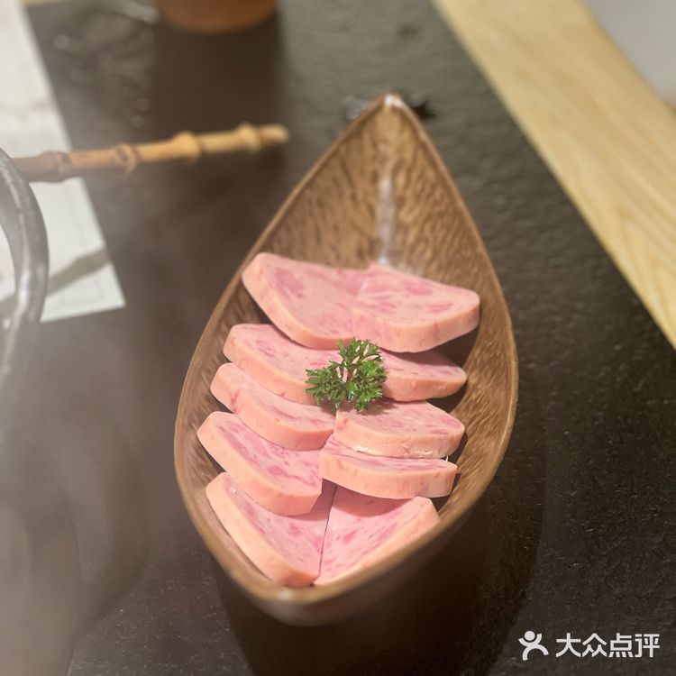 这家高颜值火锅，排队也值了！