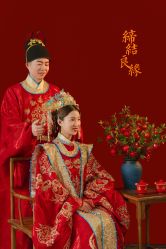 -金夫人婚纱摄影