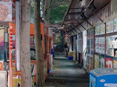 -三亚火车头万人海鲜广场