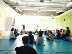 -乐融婴幼儿成长中心(四季青校区)