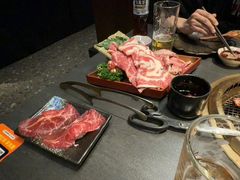 -铭牛烧肉·和牛海鲜自助(高新月牙湖店)