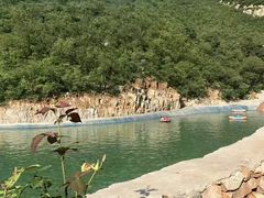 -大平台龙居瀑布旅游区