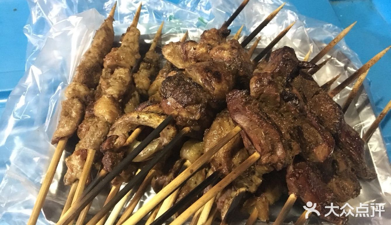 踩点儿十里河阿龙烤串