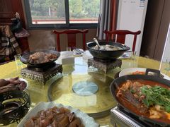 -万佛湖许老大铁锅鱼(黑金冠店)