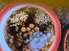 -爆炸头阿姨小四川正宗川味小吃(无任何分店)