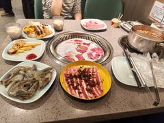 -金滏山·烤肉海鲜火锅自助(襄阳万达店)