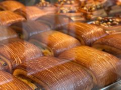 -VERIE BAKEHOUSE