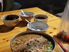 -正宗杨记普洱酸醋米线(总店)