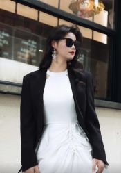 点击看大图 -挪娅婚纱摄影皇家会所