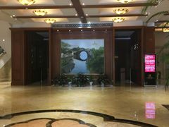 -山明水秀大饭店