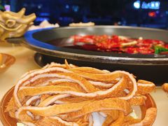 -黄潇洒老火锅(九眼桥宏济巷店)