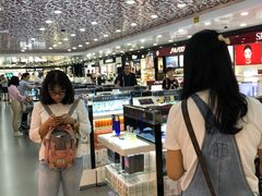 -日上免税店(三径路t3店)