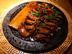 伴山招牌牛肋骨-蜜桃餐厅·伴山(湖滨商业街店)