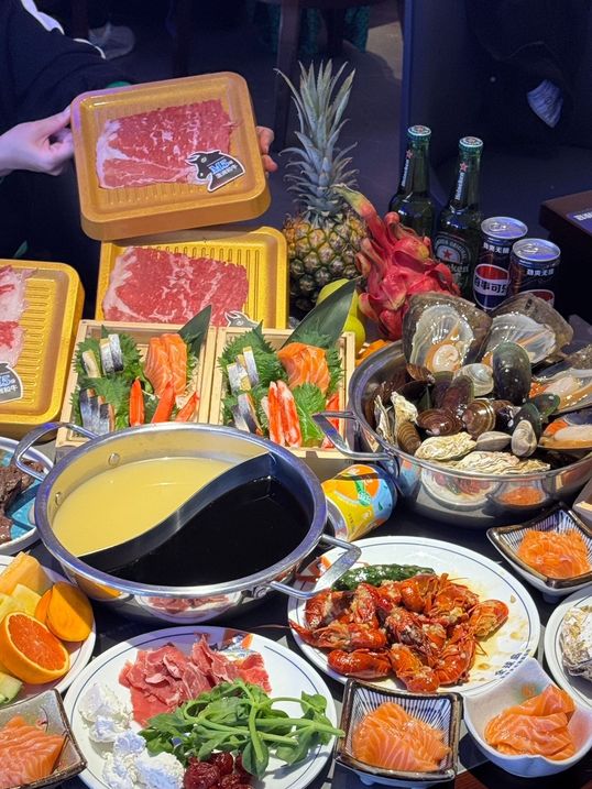 怪不得那么多人排队打卡这家自助餐！！太值了